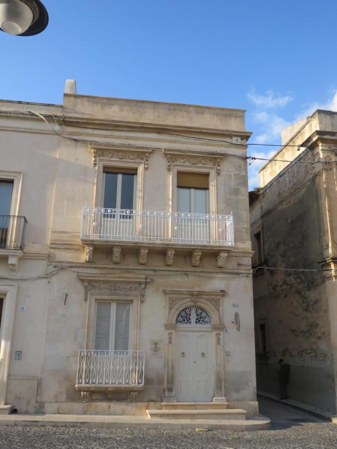 Casa Vacanza Il Gelsomino Magico Avola Buitenkant foto